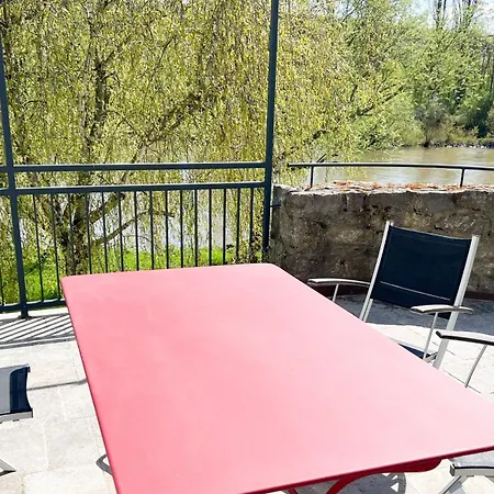 Schoenes Single Dachgeschoss-apartment Mit Mainblick * Frickenhausen am Main