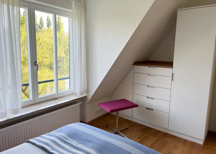 公寓 Schoenes Single Dachgeschoss-apartment Mit Mainblick